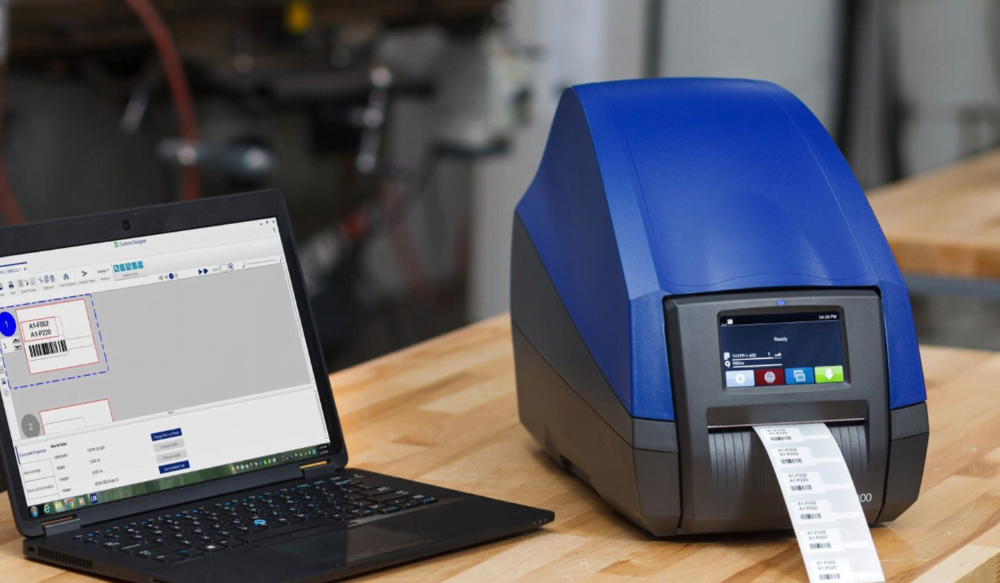 label-machine-laptop